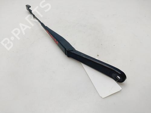 Used Front windshield wiper arm FORD FIESTA VI (CB1, CCN) [2008-2017]  25870229