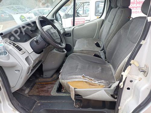 Left front window switch RENAULT TRAFIC II Bus (JL) | BP31885132I27