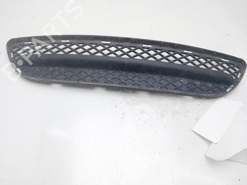 Used Grille BMW 3 (E90) 318 i (129 hp) 15352577