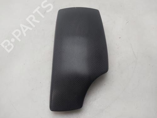 Used Armrest / Center console Armrest / Center console SEAT TOLEDO III (5P2) [2004-2009] 33201277 33201277