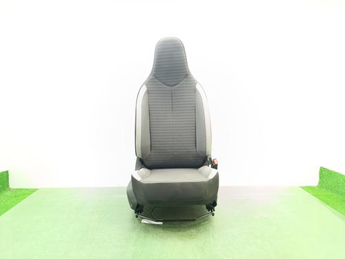 Used Right front seat TOYOTA AYGO (_B4_) [2014-2026]  31584636