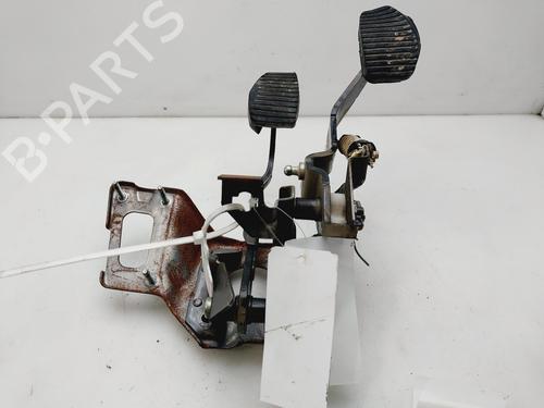 Used Clutch pedal PEUGEOT PARTNER Box Body/MPV 1.6 HDi / BlueHDi 75 (75 hp) 26942274