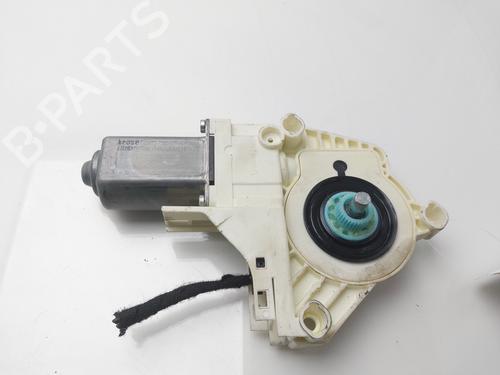 Right rear window motor LAND ROVER DISCOVERY III (L319) | BP30355497E22