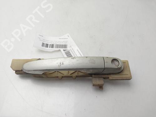 Poignée extérieure avant droite HYUNDAI TUCSON (JM) 2.0 CRDi (113 hp) 32300198