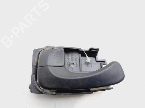 Used Front left interior door handle DAEWOO NUBIRA (J100) 1.6 16V (106 hp) 23076909