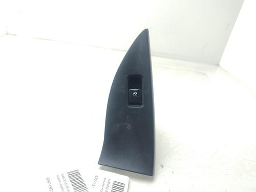 Used Left rear window switch SUBARU FORESTER (SJ_) [2012-2025]  28418769