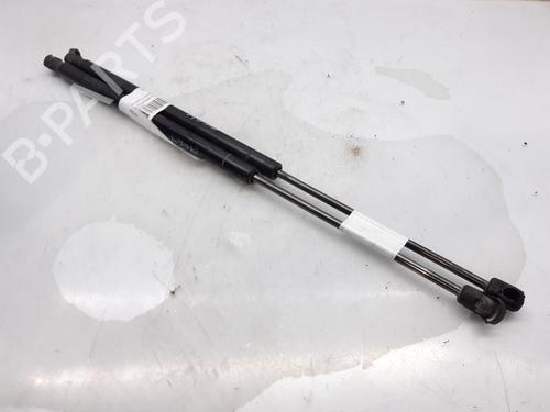 Used Tailgate lift support KIA SORENTO I (JC) 2.5 CRDi 4WD (140 hp) 13999274