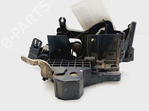 Used Front right lock MERCEDES-BENZ E-CLASS (W210) E 290 Turbo-D (210.017) (129 hp) 21544796