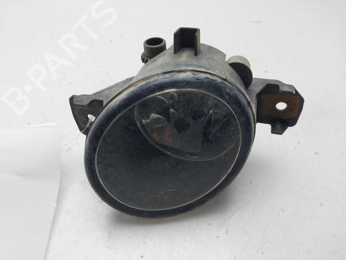 Used Right front fog light NISSAN ALMERA II Hatchback (N16) [2000-2025]  27605391