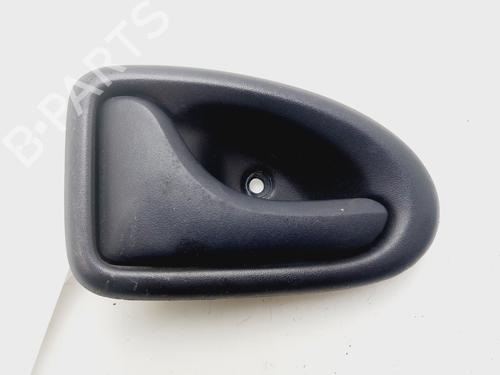 Used Front left interior door handle RENAULT MEGANE I Classic (LA0/1_) 1.6 16V (LA00, LA04, LA0B, LA11, LA16, LA19, LA1J, LA1K,... (107 hp) 31881775