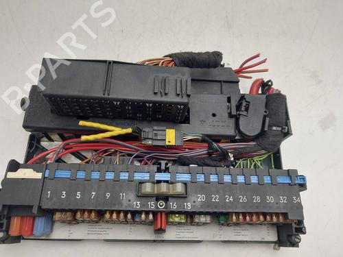 Used Fuse box Fuse box 39433577 39433577
