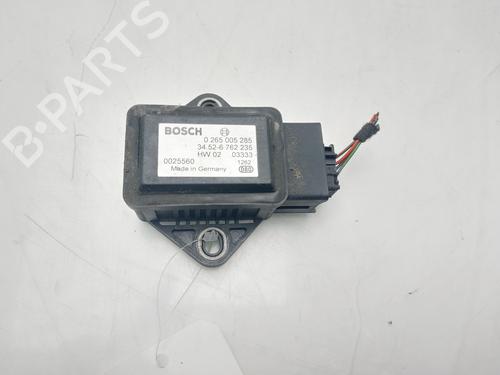 Used Electronic sensor BMW 7 (E65, E66, E67) 730 d (218 hp) 32126930
