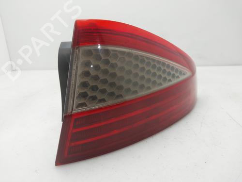 right-taillight-ford-mondeo-iv-ba7-2007-2008-2009-2010-2011-2012-2013-2014-2015-36436704 main image