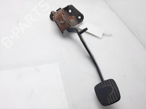 Used Clutch pedal NISSAN NOTE (E11, NE11) 1.4 (88 hp) 17916511