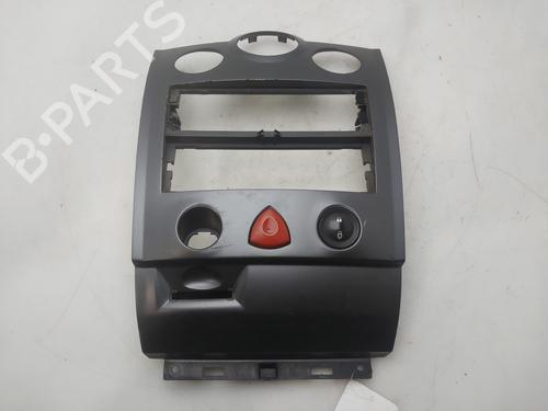 Middenconsole Middenconsole RENAULT MEGANE II Coupé-Cabriolet (EM0/1_) [2003-2010] 36663164 36663164