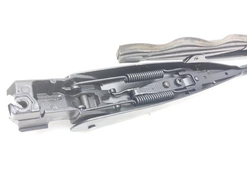 Front windshield wiper arm MERCEDES-BENZ E-CLASS (W210) E 300 D (210.020) | BP13300174C143 
