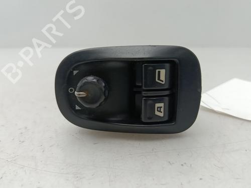 Comutador vidro frente esquerdo Comutador vidro frente esquerdo PEUGEOT 206 Hatchback (2A/C) 1.6 16V (109 hp) 35805760 35805760
