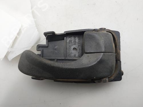 Højre fortil invendig håndtag Højre fortil invendig håndtag DAEWOO NUBIRA Saloon (J100) 1.6 16V (106 hp) 33842286 33842286