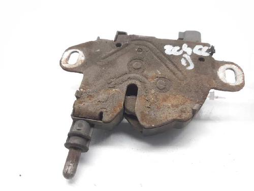 Hood lock FORD FOCUS I (DAW, DBW) 1.8 TDCi | BP21585199C133 