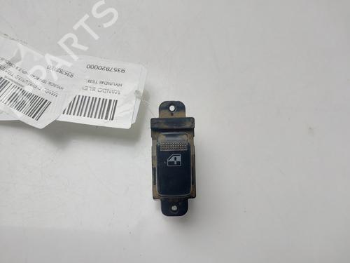 Used Right rear window switch HYUNDAI TERRACAN (HP) 2.9 CRDi 4WD (150 hp) 31850302