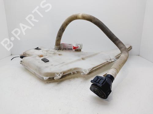 Used Windscreen washer tank BMW 1 (E87) 118 d (143 hp) 29582352