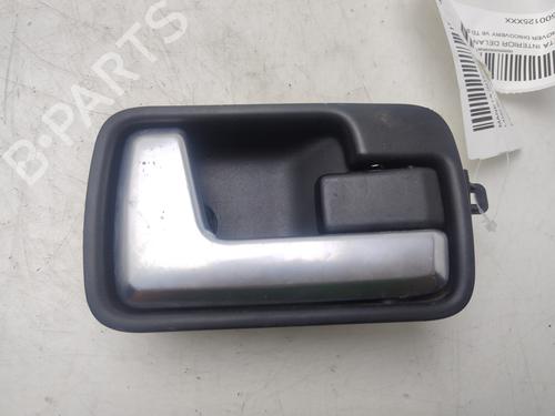 Used Front right interior door handle LAND ROVER DISCOVERY III (L319) [2004-2009]  30857654
