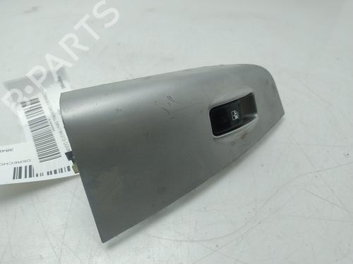 Used Right rear window switch KIA SPORTAGE II (JE_, KM_) 2.0 i 16V (141 hp) 27222407