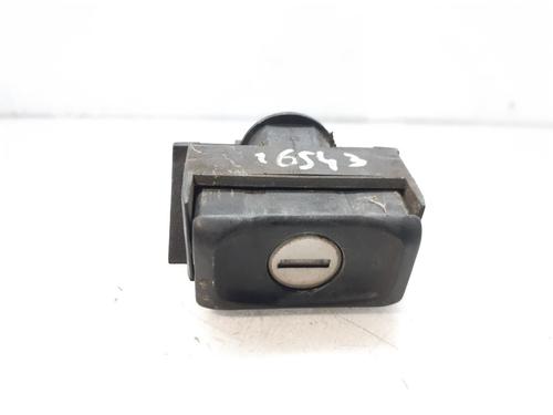 tailgate-handle-vw-polo-coupe-86c-80-13-cat-69189-1981-1982-1983-1984-1985-1986-1987-1988-1989-1990-1991-1992-1993-1994-8892898 main image