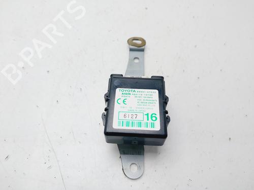 Used Electronic module TOYOTA PRIUS Liftback (_W2_) 1.5 Hybrid (NHW20_, NHW20R) (112 hp) 19664830