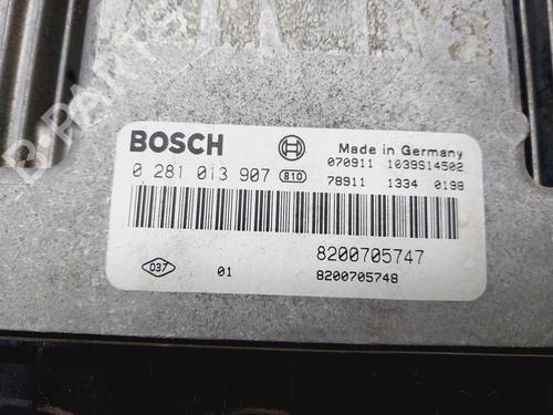 Used Engine control unit (ECU) RENAULT GRAND SCÉNIC II (JM0/1_) [2004-2009]  29565363