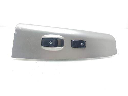 Used Right front window switch KIA SPORTAGE II (JE_, KM_) [2004-2011]  23574793