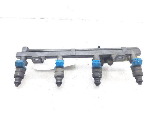Used Injection rail Injection rail DAEWOO NUBIRA Saloon (J100) 1.6 16V (103 hp) 10910090 10910090