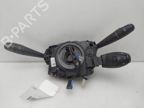Commandes au volant Commandes au volant 38590766 38590766