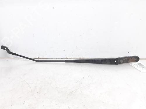 Used Front windshield wiper arm SEAT IBIZA V (KJ1, KJG) 1.0 TSI (95 hp) 7105195