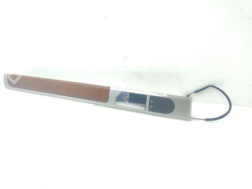 Used Rear left interior door handle VW TOUAREG (7LA, 7L6, 7L7) 2.5 R5 TDI (174 hp) 30182639