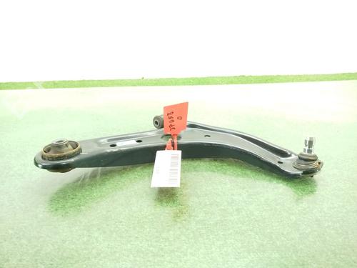 Used Right front suspension arm Right front suspension arm KIA STONIC (YB) [2017-2026] 33239017 33239017