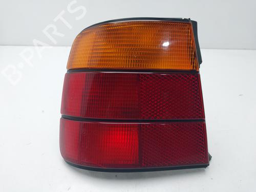 Feu arrière gauche BMW 5 (E34) 518 i (115 hp) 32436720