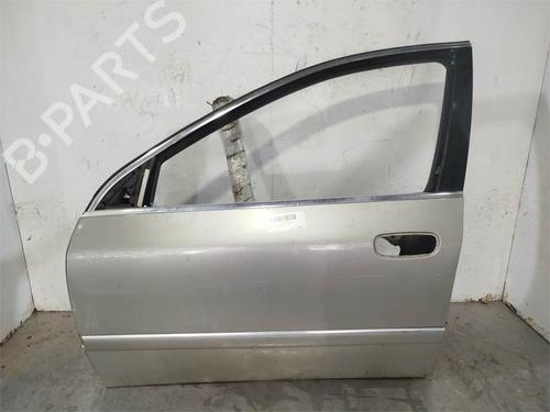 Used Left front door Left front door 39641333 39641333