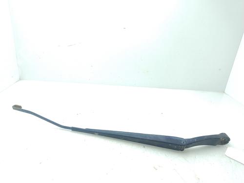 Used Front windshield wiper arm NISSAN NV200 / EVALIA Bus 1.5 dCi 85 (M20, M20M, M20K, M20KK) (86 hp) 30601569