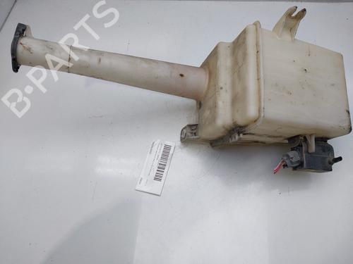 Used Windscreen washer tank HYUNDAI SANTA FÉ I (SM) 2.0 CRDi 4x4 (113 hp) 13365557