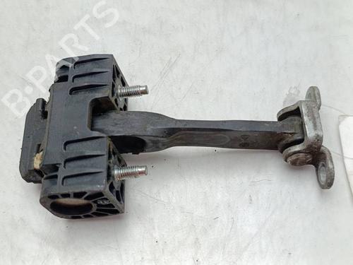Used Hinge/Door check strap Hinge/Door check strap ALFA ROMEO 159 (939_) 2.4 JTDM (939AXD12, 939AXD1B) (200 hp) 40062376 40062376
