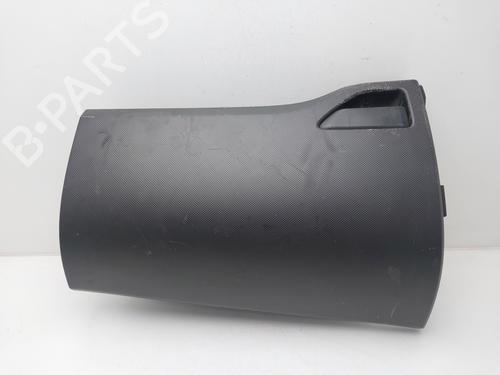 Used Glove box Glove box TOYOTA AURIS (_E18_) 1.4 D-4D (NDE180_, NDE180R) (90 hp) 36393571 36393571