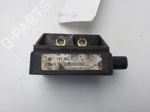 Used Electronic sensor Electronic sensor VW NEW BEETLE (9C1, 1C1) 2.0 (115 hp) 35812031 35812031