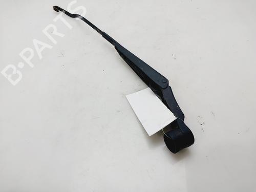 Used Front windshield wiper arm HYUNDAI i20 I (PB, PBT) [2008-2015]  25872902