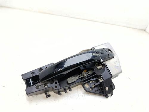 front-left-exterior-door-handle-audi-a4-b8-8k2-2007-2008-2009-2010-2011-2012-2013-2014-2015-2016-2017-38317677 main image