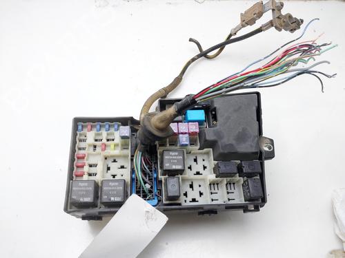 Used Fuse box MAZDA 3 Saloon (BK) 1.6 (BK12) (105 hp) 15820395