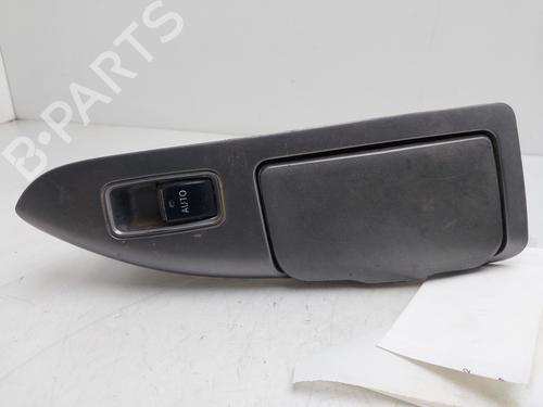 Used Right rear window switch Right rear window switch 38674618 38674618