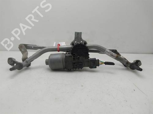 Used Front wiper motor Front wiper motor PEUGEOT 208 I (CA_, CC_) [2012-2021] 40022443 40022443