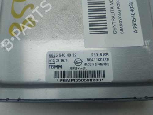Engine control unit (ECU) SSANGYONG RODIUS I  | BP29718008M57