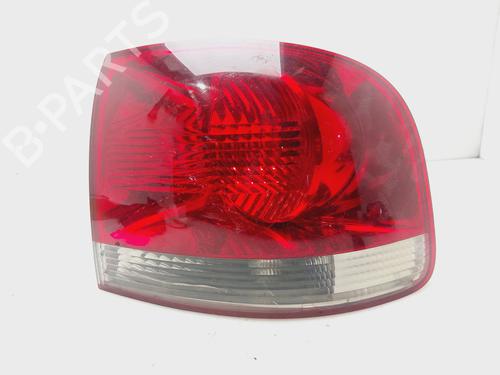 Used Right taillight VW TOUAREG (7LA, 7L6, 7L7) 5.0 V10 TDI (313 hp) 24948871